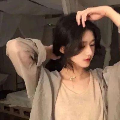 金属摇篮曲 海报